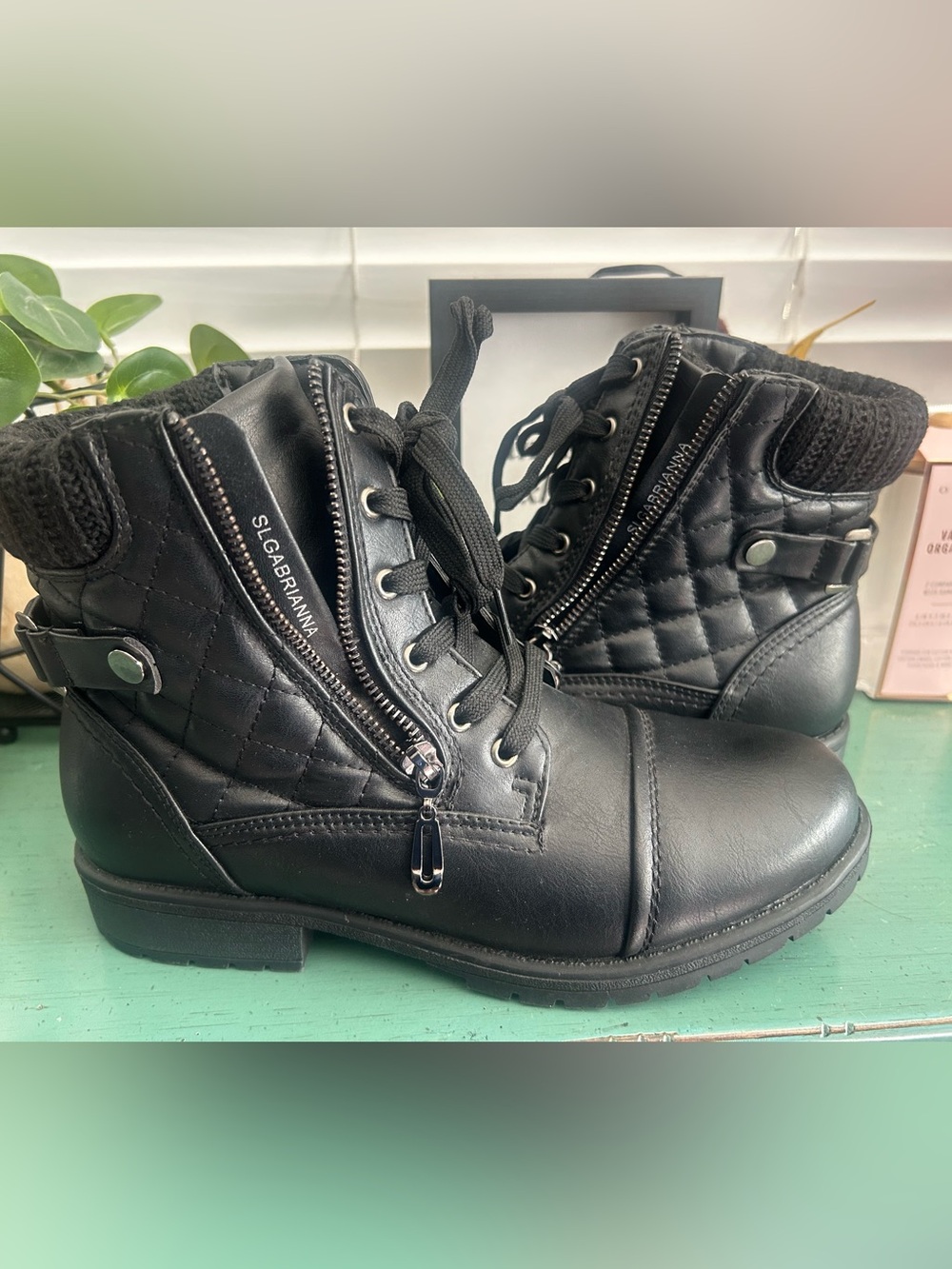 Black Combat Ankle Boots Lace up Low Heel Quilted with Side Zipper 8.5 - Picture 11 of 12